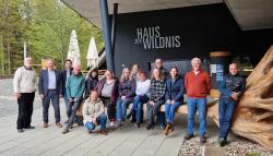 Die Projektbeteiligten trafen sich zum Auftaktmeeting im Haus zur Wildnis. (Foto: Nationalpark Bayerischer Wald)