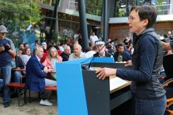 Nationalparkleiterin Ursula Schuster freute sich über den großen Andrang.